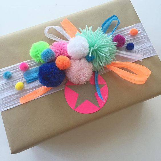 Craft, papel craft, envoltura de papel craft, Ideas para envolver regalos, como envolver regalos, ideas originales para envolver regalos, ideas ecologicas para envolver regalos, regalos de navidad, como envolver tus regalos de navidad, ideas originales para envolver regalos de navidad.